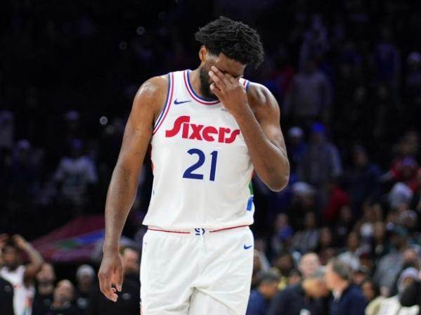 开云体育app入口-恩比德要医疗退役？格雷姆斯44分毁76人五年大计